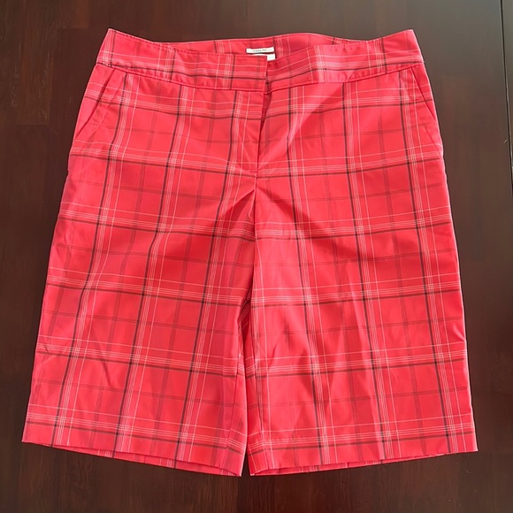 Izod Golf Shorts - Picture 1 of 8